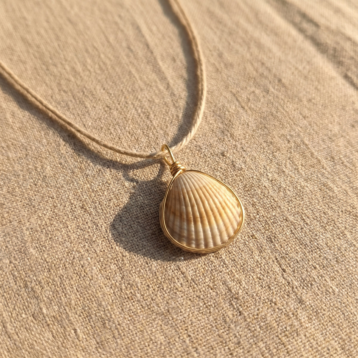 Shellvally Handmade Shell Pendant